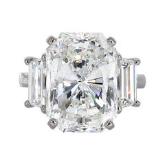 Amazing Van Cleef & Arpels GIA 10.03 Carat F VS Radiant Cut Diamond Ring