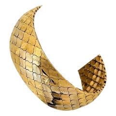 18 Karat Yellow Gold Vintage Heavy Wide Scales Link Bracelet, Italy