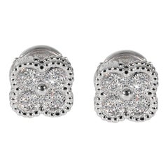 Van Cleef & Arpels Boucles d'oreilles Sweet Alhambra en or blanc 18 carats et diamants 0,16 carat