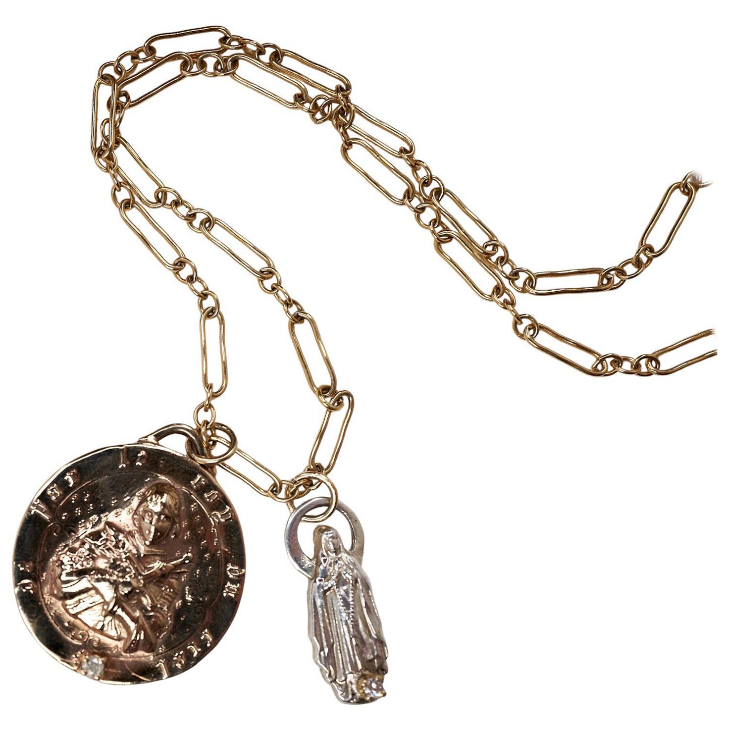 Chaîne collier médaillon avec pendentif en diamant blanc « Joan of Arc » de la Vierge Marie J Dauphin en vente