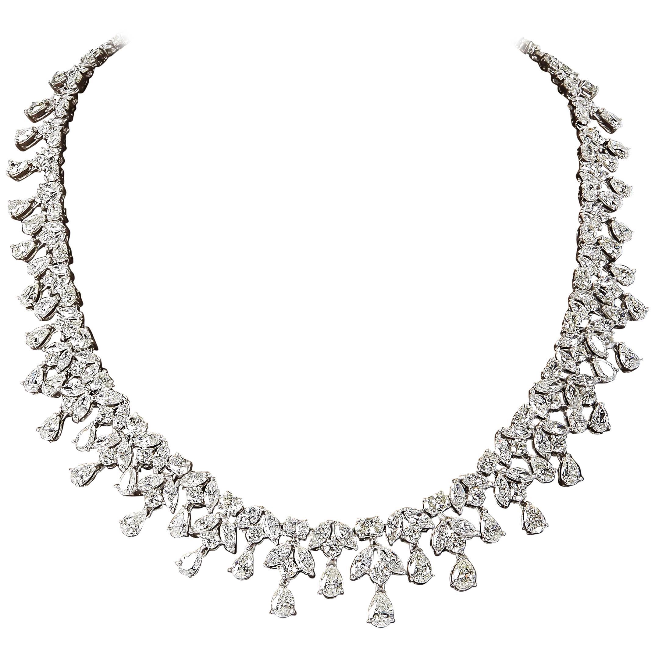 Elegant 46 Carat Diamonds Necklace