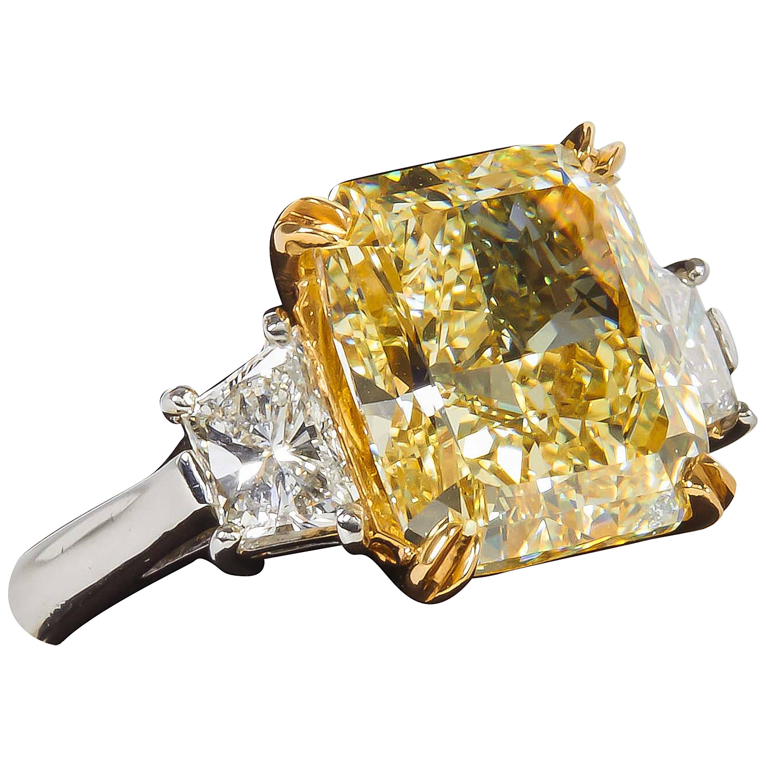 5.62 Carat GIA Cert Fancy Yellow Diamond Gold Platinum Ring