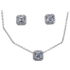 18k White Gold Set of Necklace and Earrings W/ 1.2 Ct Natural Diamonds IGI Cert