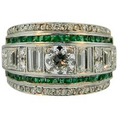 1930s Art Deco Emerald Diamond Platinum Band Ring