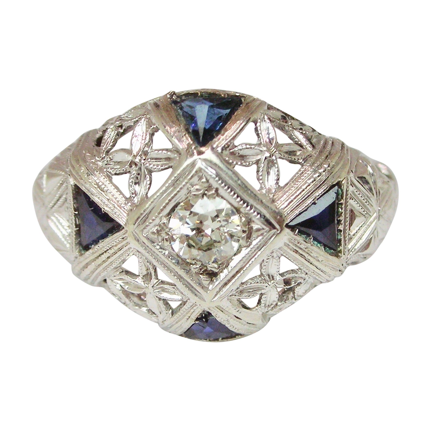 1930s Diamond & Sapphire Ring For Sale