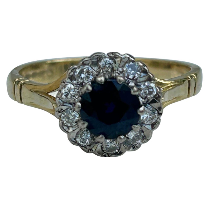 Vintage 18 Carat Yellow Gold Sapphire and Diamond Ring For Sale