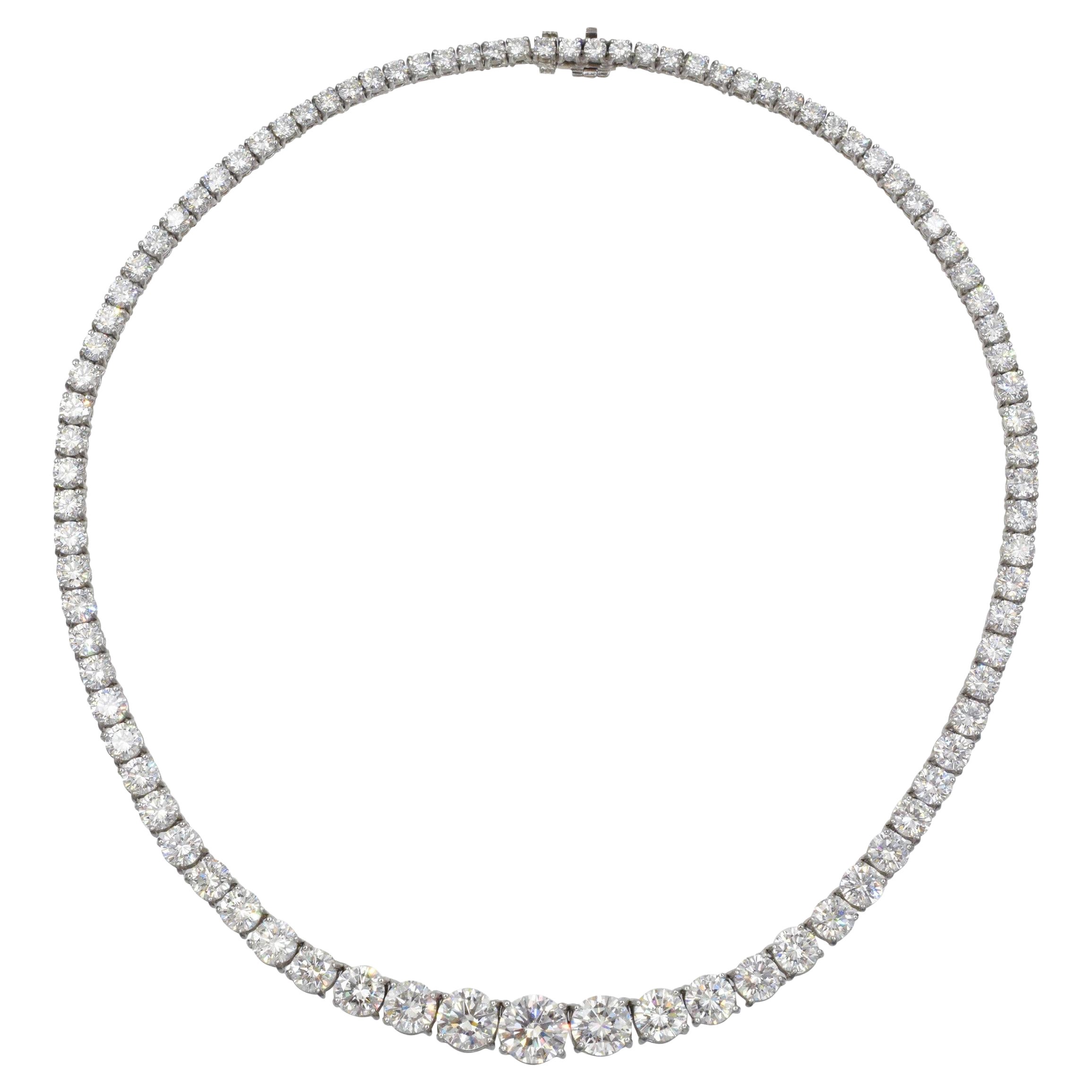 Tiffany & Co. Collier Riviera en platine et diamants