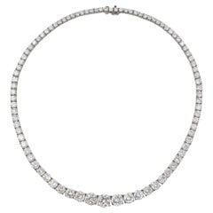 Tiffany & Co. Collier Riviera en platine et diamants