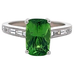 Vintage 3.04 Carats Tsavorite Garnet Diamond 18 Karat White Gold Ring