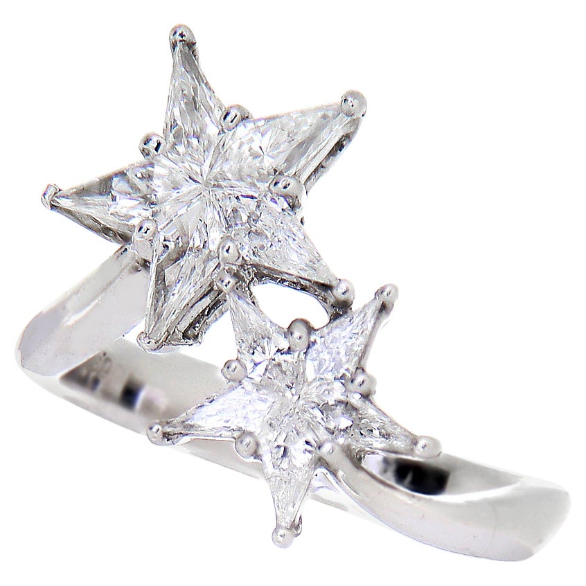18 Karat White Gold Double Stars 1 Carat White Diamond Noble - Cut For Sale