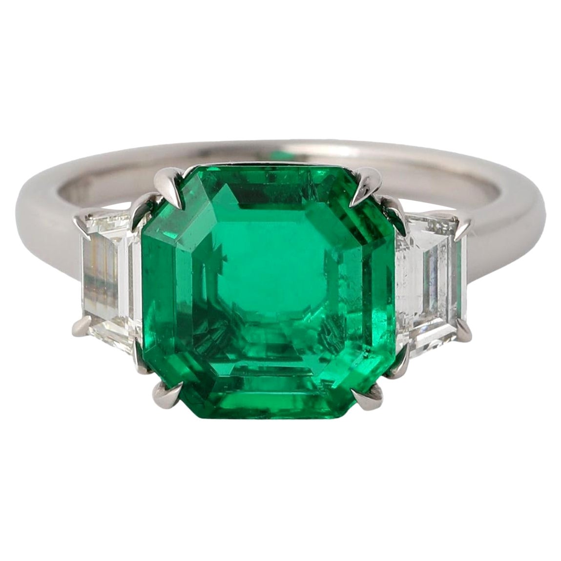 Vintage AGL SSEF 2.51 Carats Colombian Emerald Diamond Platinum Ring For Sale