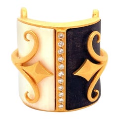 Fibula Diamond Inlay Ring in 18K Yellow Gold