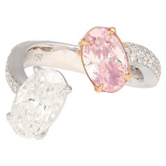 Vintage Gia Certified Fancy Orangy Pink and White Diamond Toi Et Moi 18k White Gold Ring