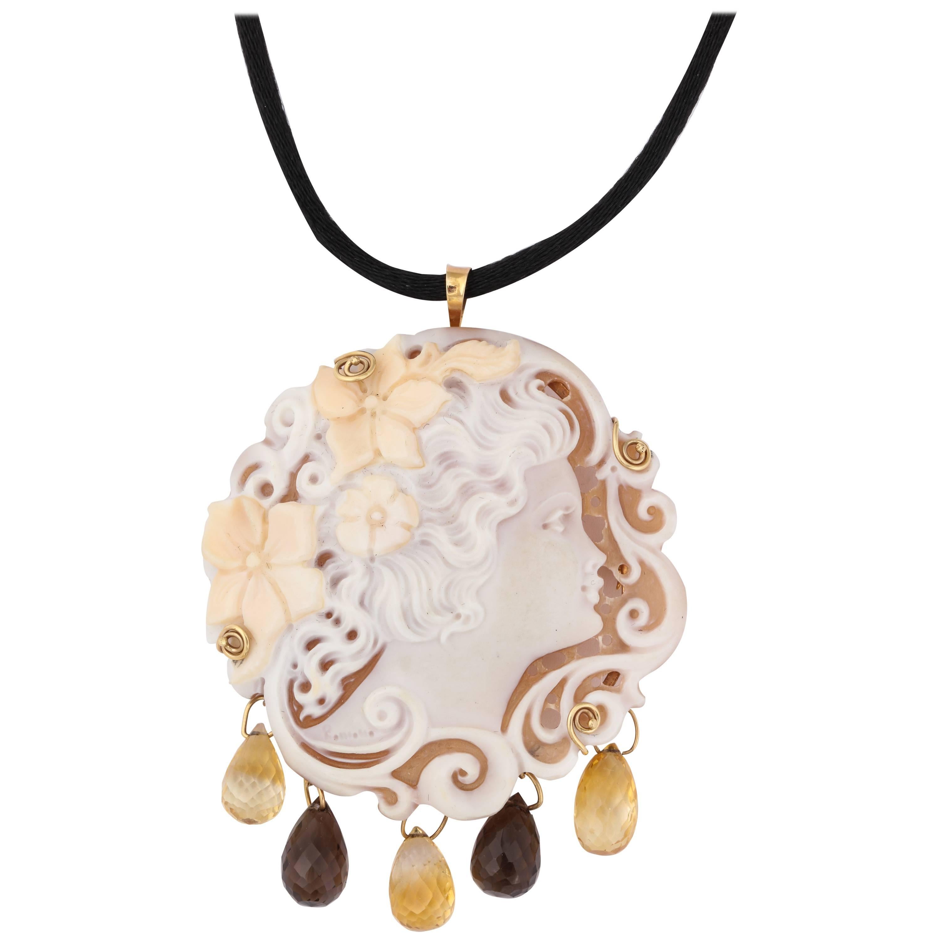 Amedeo "Sfioccato" Cameo Pendant Brooch For Sale