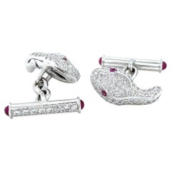 Boutons de manchette en or blanc diamants rubis