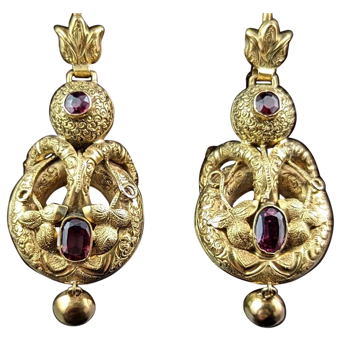 Antique Victorian Garnet Drop Earrings, 18 Carat Gold, Leaves and Vine For Sale