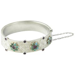 Bracelet jonc en argent gravé de fleurs en rubis et turquoise, de style austro-hongrois