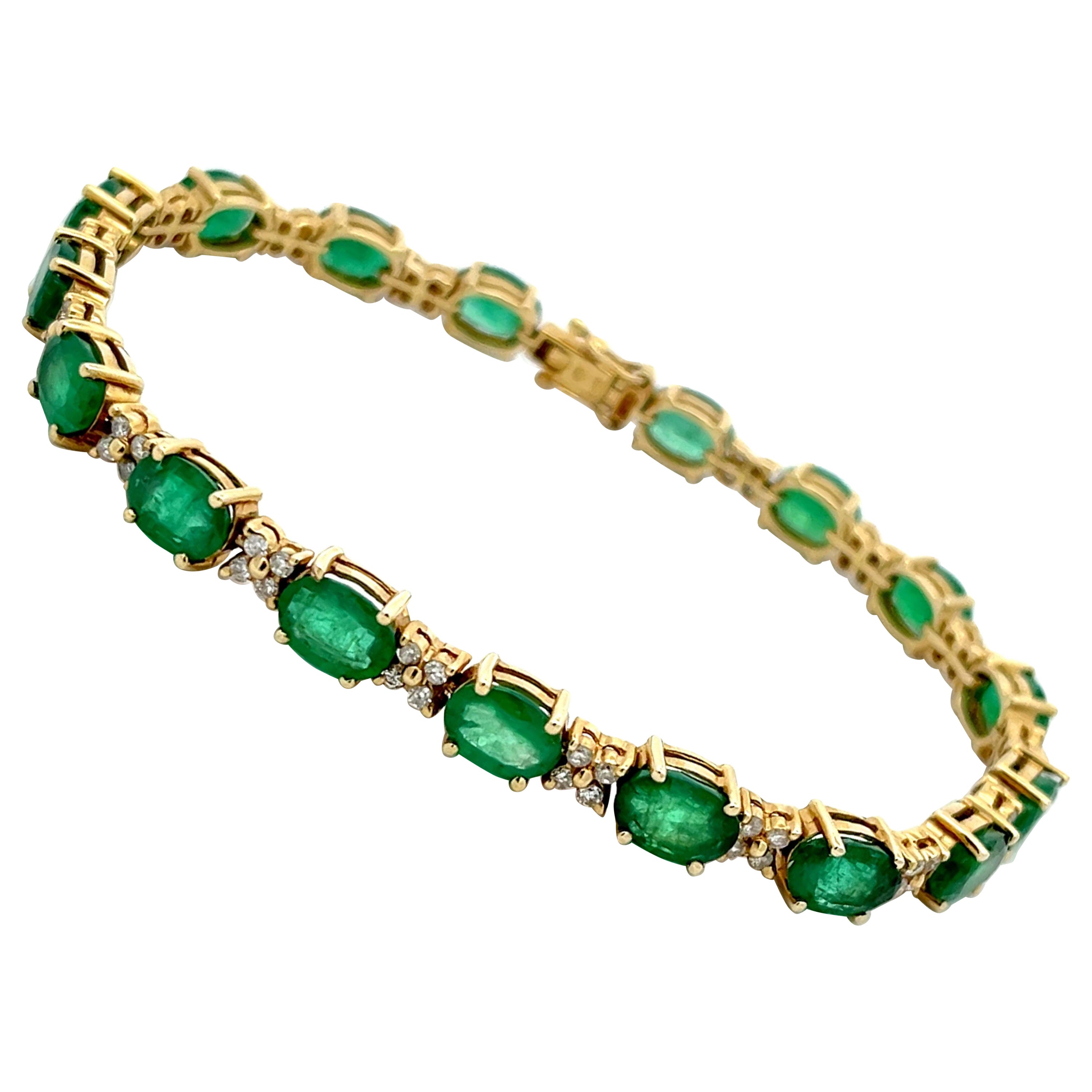 Emerald and Diamond Tennis Bracelet in 14k Yellow Gold For Sale