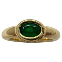 Vintage Chaumet Green Emerald Oval Cut 18k Yellow Gold Solitaire Bezel Ring