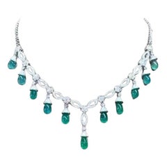 Collar de oro de 18 quilates de 34,35 quilates de esmeraldas con certificado AIG Diamantes de 6,20 quilates