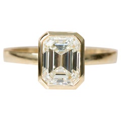 GIA Certified 1.55 Carats Art Deco Bezel Natural Emerald Cut Engagement Ring 