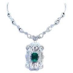 Art Decô Halskette mit 17,64 Karat Smaragd und Diamanten
