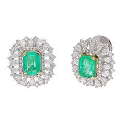 Natural Columbian Emerald Earring with Diamond in 18k Gold