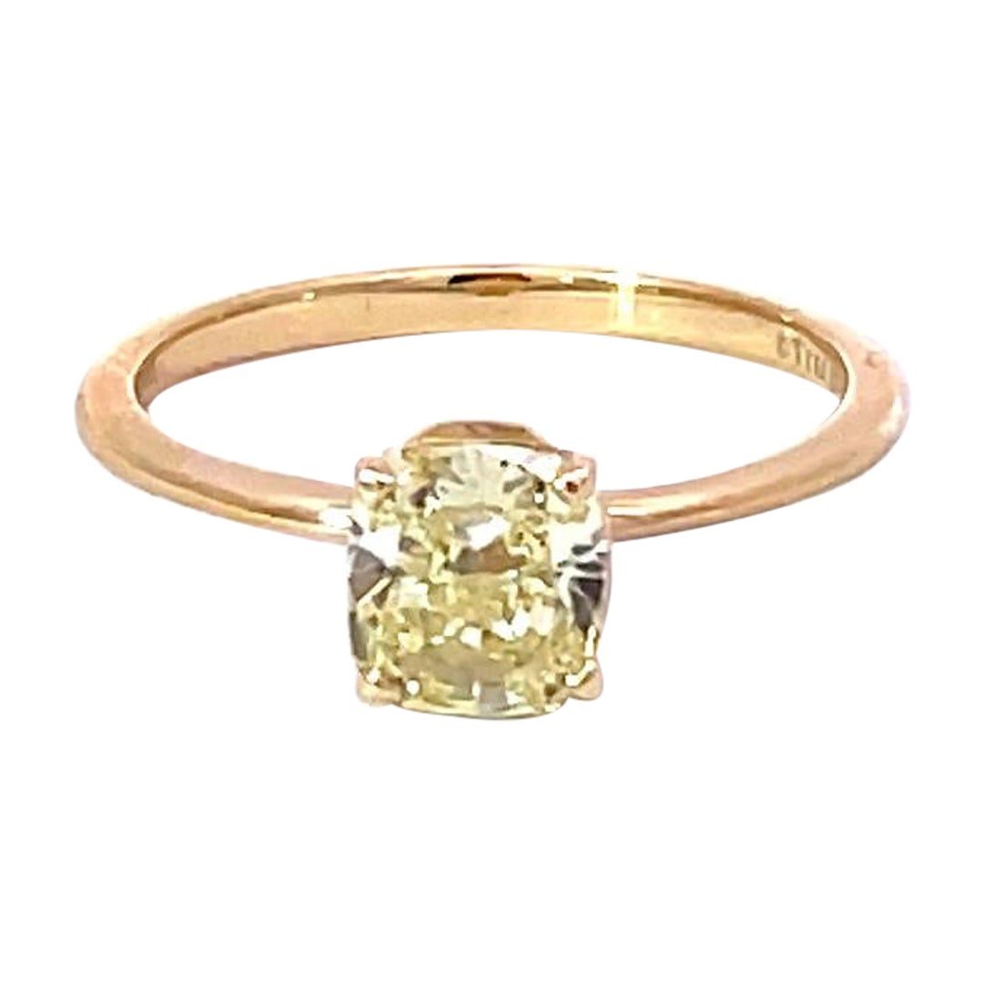En vente :  Tiffany & Co. Bague de fiançailles en or jaune 18 carats avec diamant jaune fantaisie de 0,94 carat