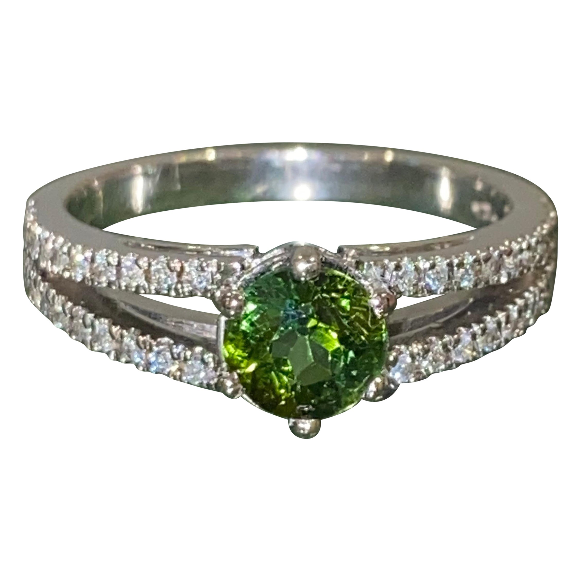 1.20ct Natural Green Tourmaline (Verdelite) & Diamond Ring in 18K White Gold For Sale