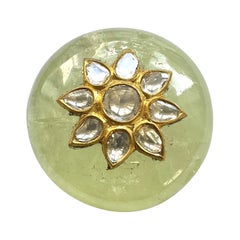 Beryl vert ancien 146,20 carats, pierre précieuse avec travail à la main en or 22 carats et diamants naturels