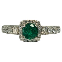 Classic Natural Diamond & Emerald Wedding Engagement Band