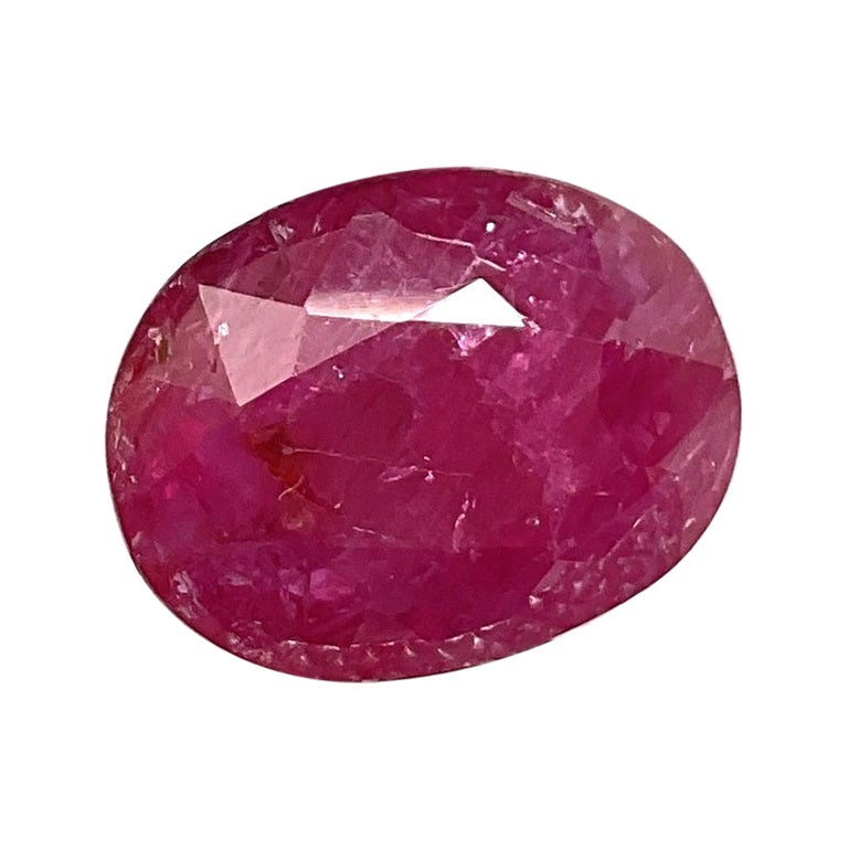 Certified 9.51 Carats No Heat Burmese Ruby Oval Faceted Cutstone Natural Gem For Sale