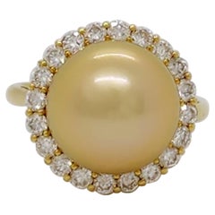 Bague cocktail en or jaune 18 carats avec perles dorées et diamants blancs