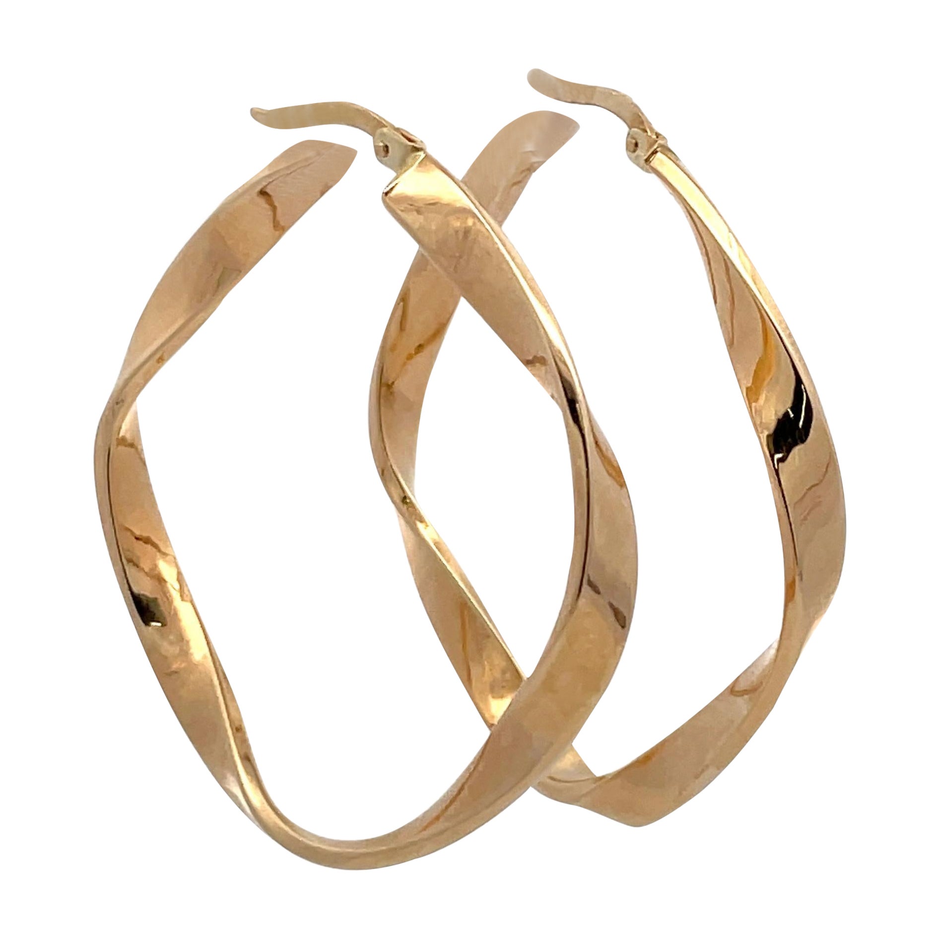 14 Karat Yellow Gold Big Wave Hoop Earrings 3 Grams Made in Italy For