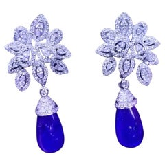 Amazing 34, 18 Carats of Tanzanites and Diamonds on Earrings