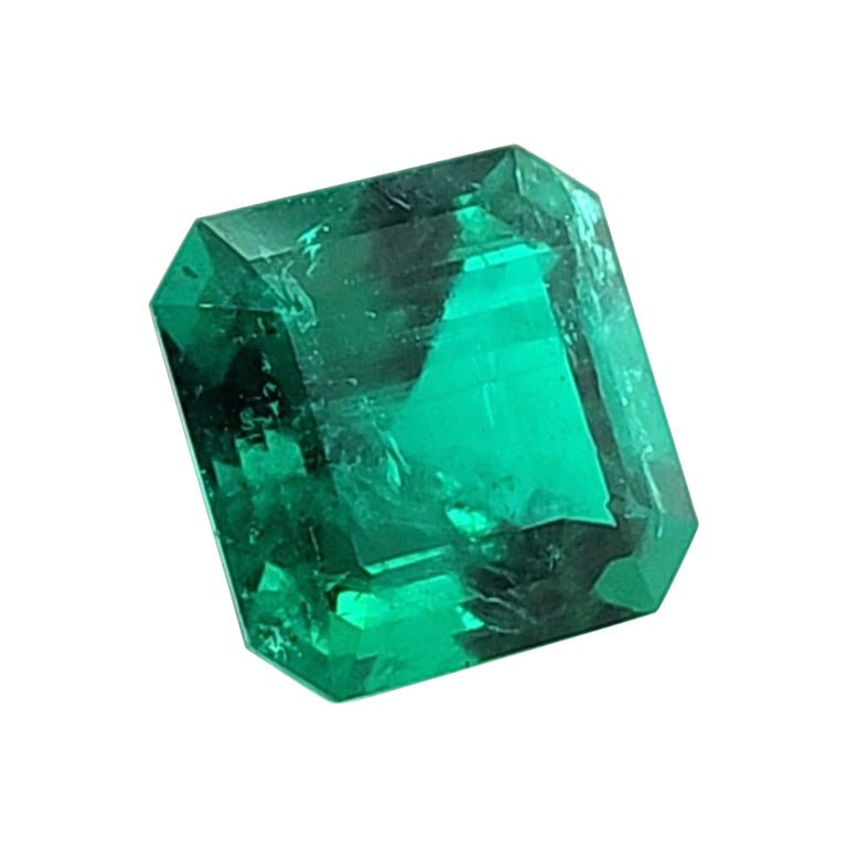 8.52 Carat Muzo Vivid Green Loose Emerald Minor Oil For Sale