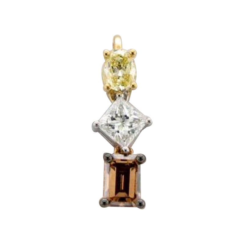 Pendant Featuring Chocolate, Vanilla and Goldenberry Diamonds Set in 18k Gold For Sale