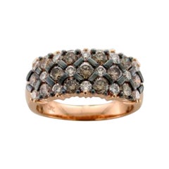 Ring mit schokoladenbraunen Diamanten und Vanilla-Diamanten in 18 Karat Erdbeergold gefasst
