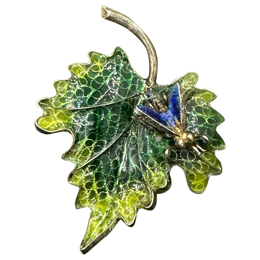 Art Nouveau Fly Insect Bug Leaf Plique-a-jour Enamel Brooch Pin Silver 1900 For Sale