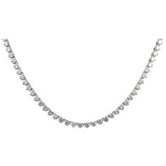 Brilliant 15.25 Carat Diamonds Gold Straight Necklace