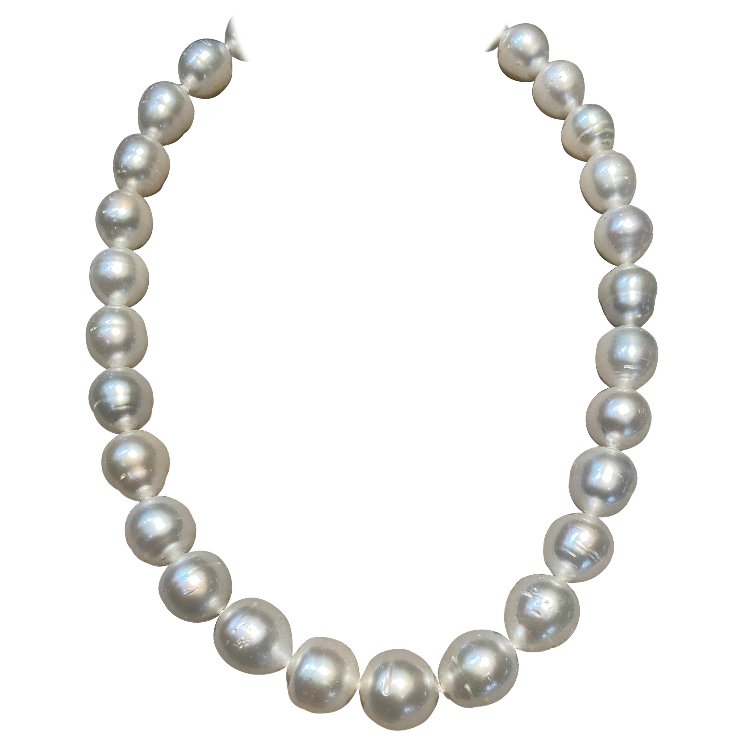 Eostre Australian South Sea Circle Pearl Strand Necklace with White Gold Clasp For Sale