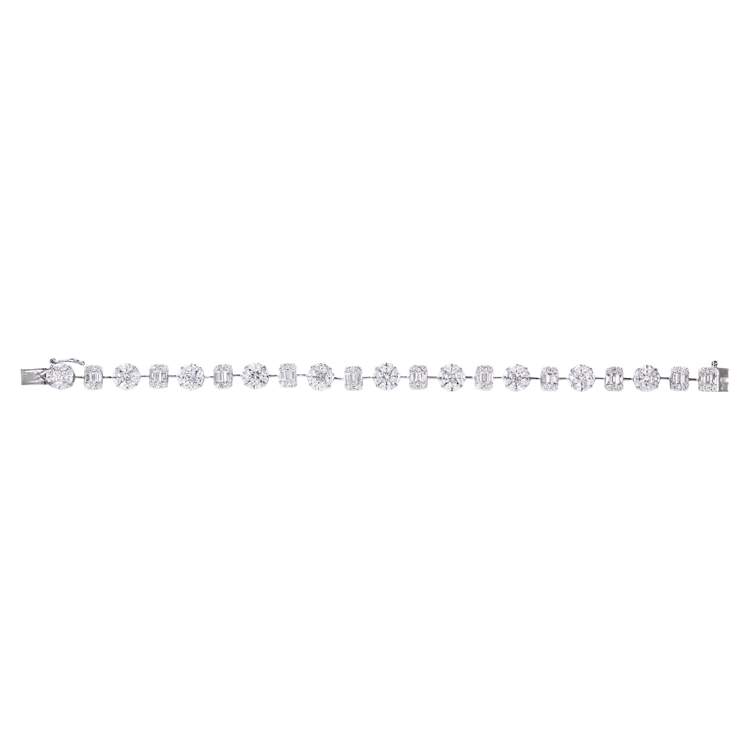 18 Karat White Gold 5.20 Carat Diamond Tennis Bracelet For Sale