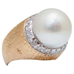 South-Sea Pearl, Diamonds, Rose and White Gold Retrò Ring