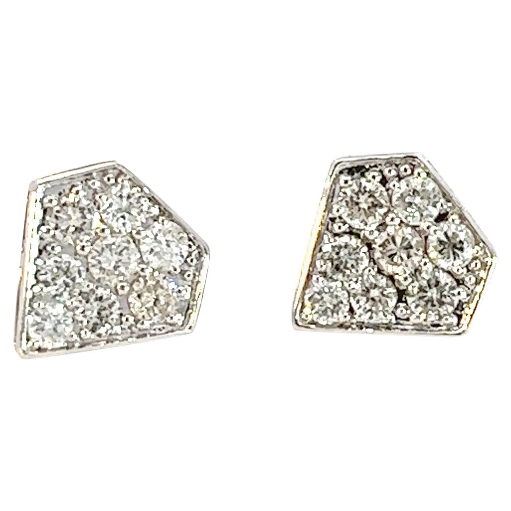 Very Cool 1.34 Carat Diamond Shaped White Diamond Earring For Sale