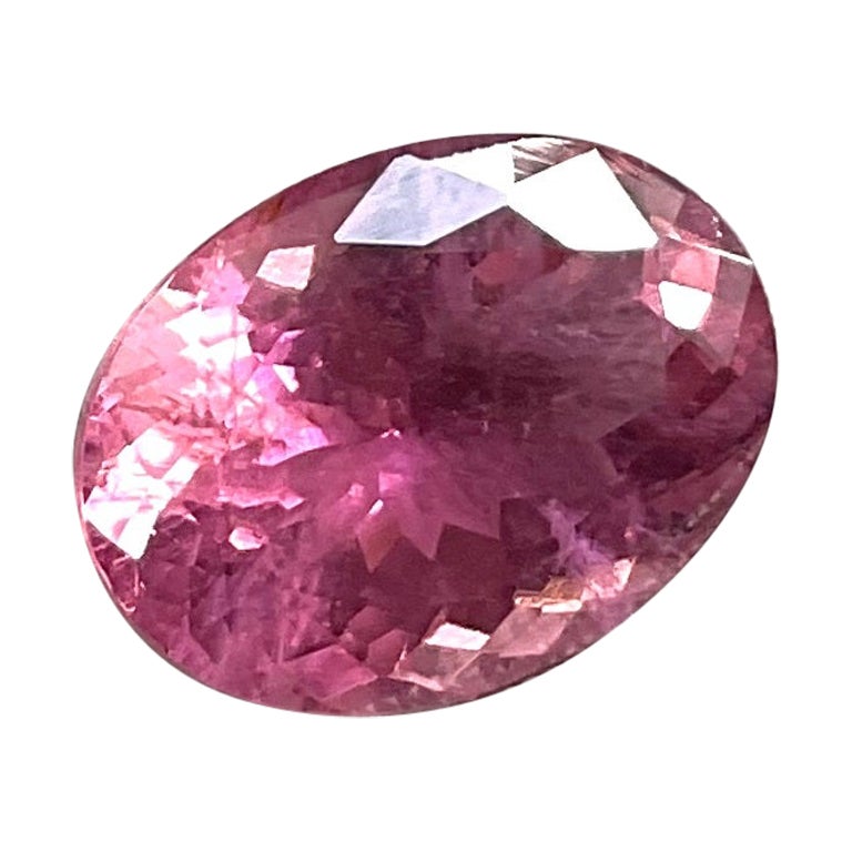 9.00 Carats Pink Tourmaline Oval Faceted Cut Stone Natural Gemstone For Sale