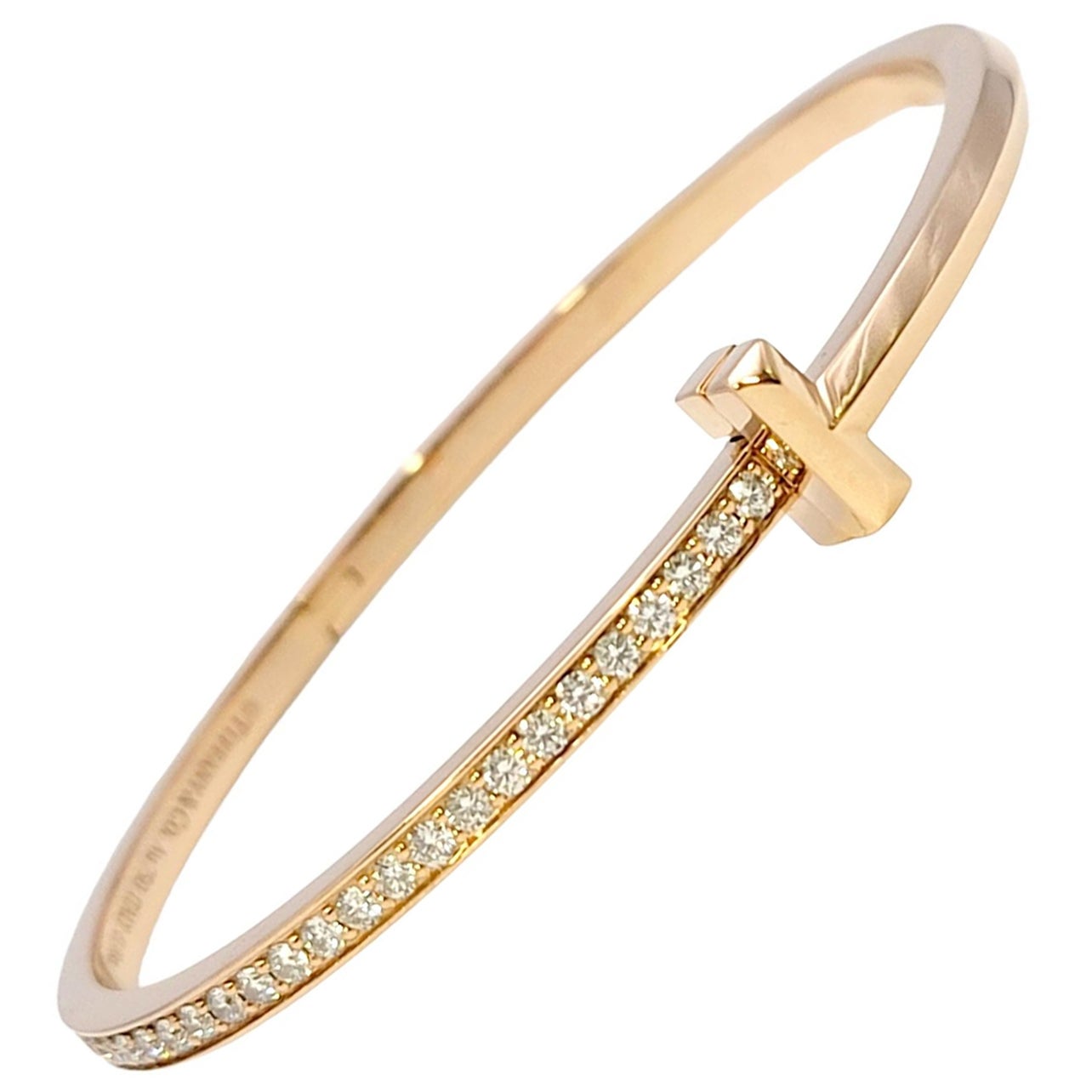 Tiffany & Co. Tiffany T Bracelet jonc étroit en or rose avec fil à charnière et diamants T1 en vente