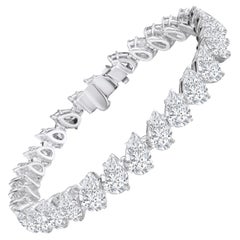 Bracciale in platino con diamanti a forma di pera certificati GIA