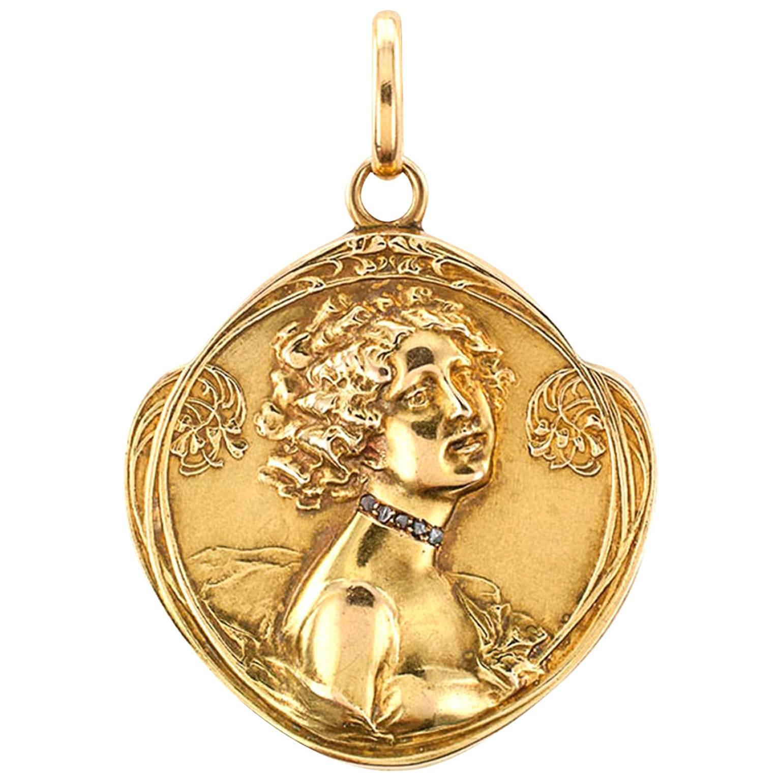 Art Nouveau Gold and Rose Cut Diamond Locket