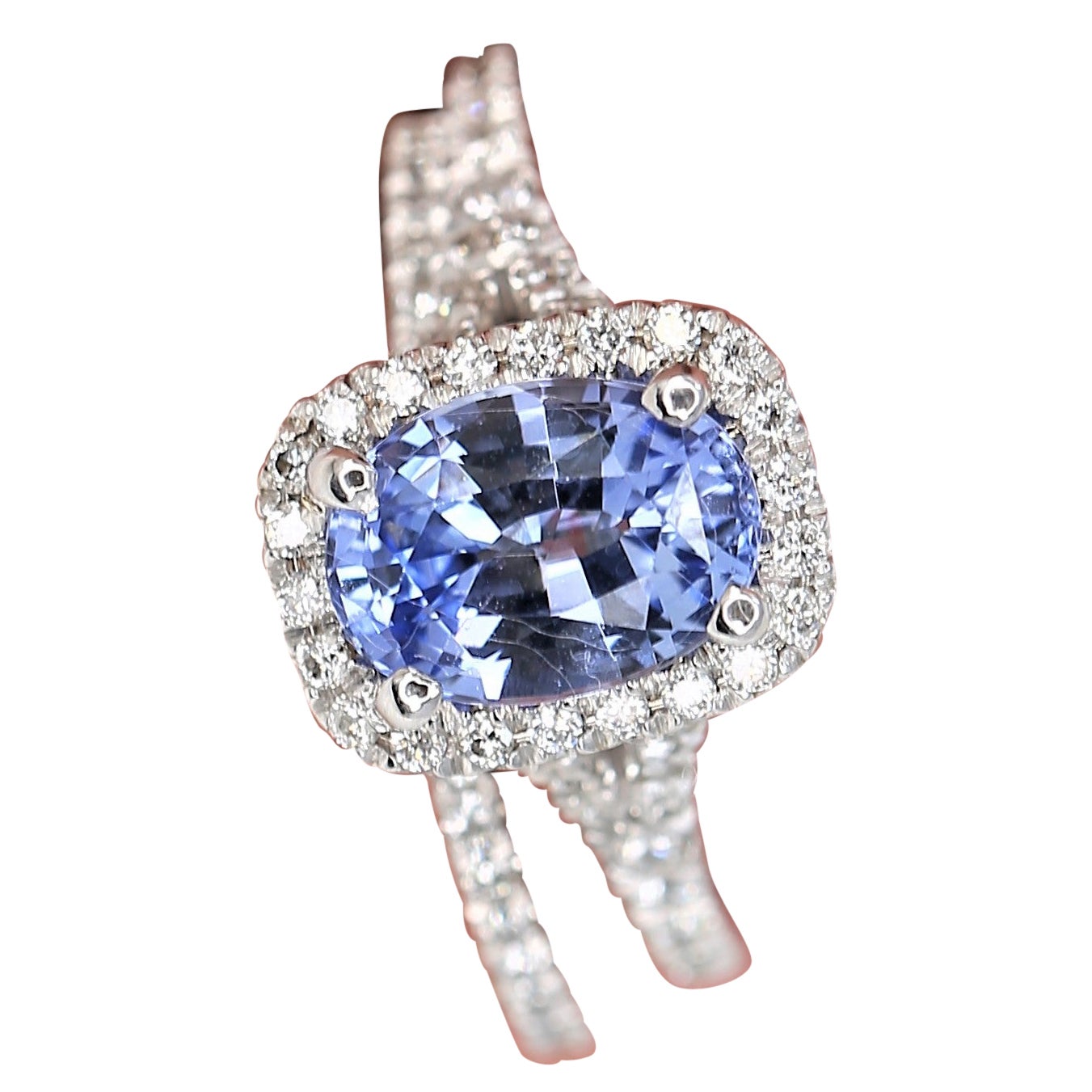 Art Deco 2.12ct Avery 14kt Cornflower Blue Sapphire Diamond Split Shank Halo Bridal Set For Sale