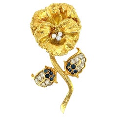 Blauer Saphhire und Diamant 18K Gold Blumennadel mit Blumenanhänger